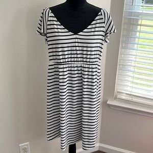 Torrid Size 1 Black & White Striped Dress